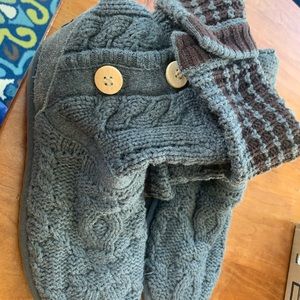 Uggs boots knit size 8